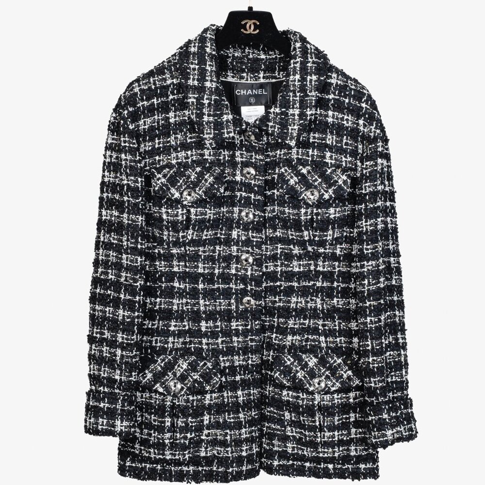 Chanel Bouclè Fantasy Tweed Planisphere Black White Short Jacket